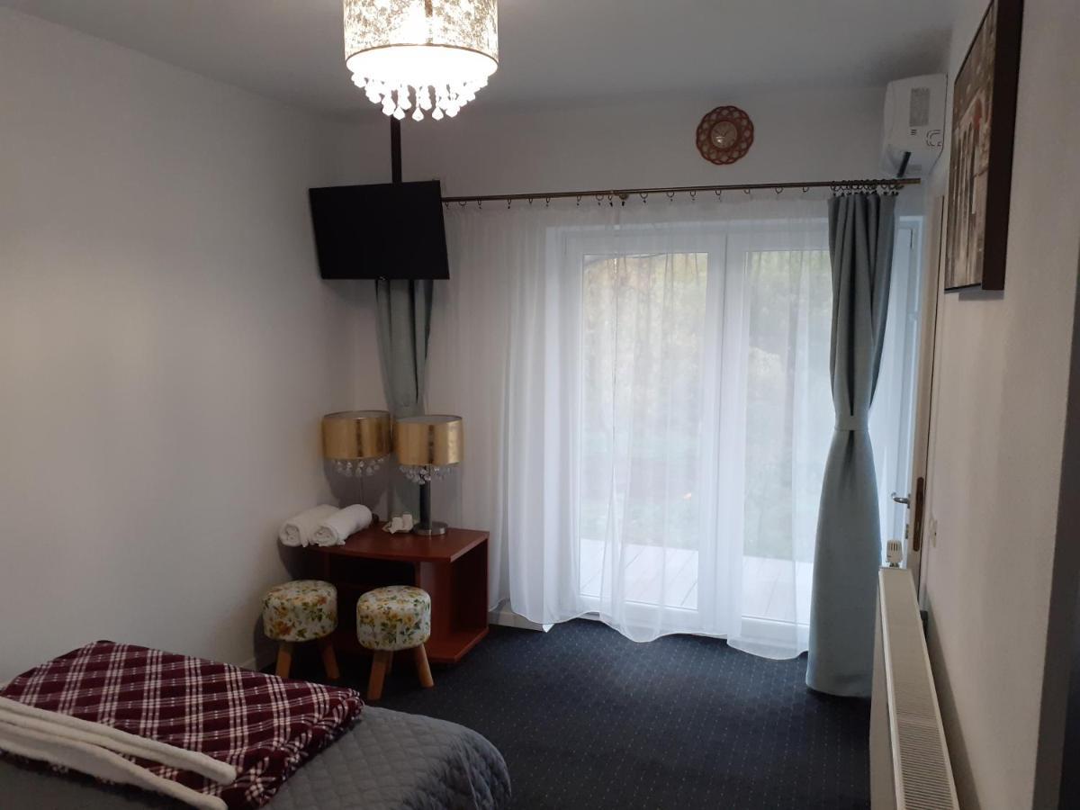 Salcia Otel Tasnad Dış mekan fotoğraf